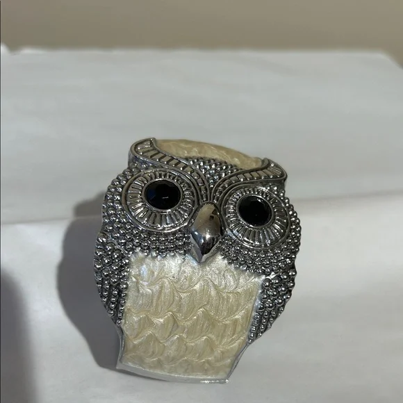 Chic Owl Bangle, Silver & Cream Owl - Picture 4 of 10